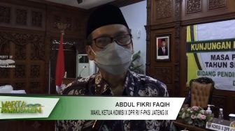 Komisi X Desak Pemerintah Perhatikan Nasib Guru Honorer PPPK