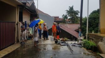 Hari Ini Depok Diterjang Banjir dan Longsor Hingga Rumah Ambruk