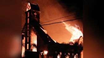 Gereja Imanuel Tobelo Halmahera Utara Ludes Terbakar