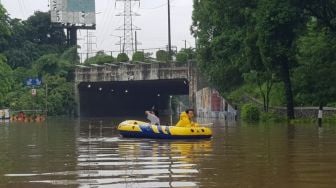 Terowongan DI Panjaitan Terendam Banjir, Kendaraan Tak Bisa Melintas