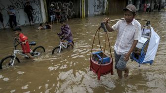 Target Anies Surutkan Banjir Jakarta Masih 6 Jam, Wagub DKI Sebut Turunkan 3 Jam Tak Mudah