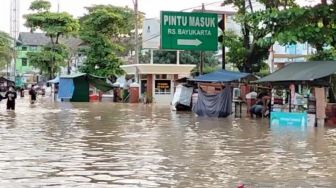 Rumah Sakit Islam Karawang dan RS Bayukarta Kebanjiran