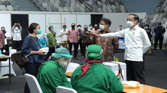 Rebutan Vaksin Covid-19 dengan 115 Negara, Jokowi Kontak Langsung Produsen