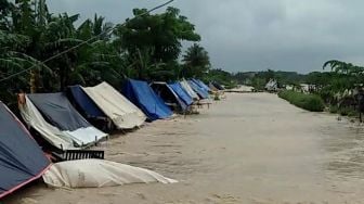 Banjir di Pebayuran Bekasi Meluas, Sembilan Desa Terendam