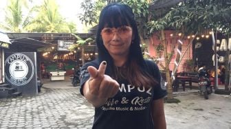 Susan, Penjual Kafe Bonus Istri di Blitar Mulai Dilirik Calon Pembeli