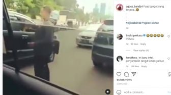 Viral Momen Intel Disangka Tukang Parkir, Teman-temannya Ngakak