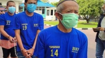 Pria Paruh Baya Nekat Edarkan Ratusan Gram Sabu Buat Bikin Kandang Kambing