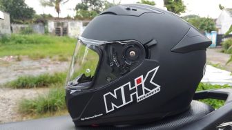 Review NHK GP Prime: Helm Full Face Seru untuk Kegiatan Harian