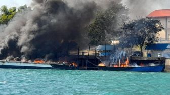 Kapal Terbakar di Dermaga Bea Cukai Batam adalah Barang Sitaan
