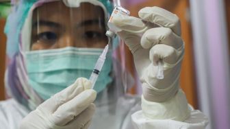 Keluarga DPR Ikut Dapat Jatah Vaksin Covid, Pimpinan: Gak Ada Pilih Kasih