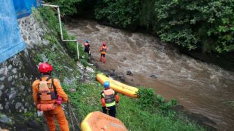 Pria Jember Terjun ke Sungai Gegara Kepergok Kencani Istri Orang Masih Hilang