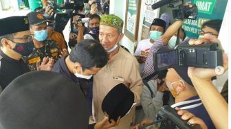 Sowan ke Kiai PWNU Jatim, Ustaz Abdul Somad (UAS) Ditiup Ubun-ubunnya