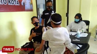 90 Anggota Polresta Mojokerto Kota Mendapat Suntik Vaksin Tahap Kedua