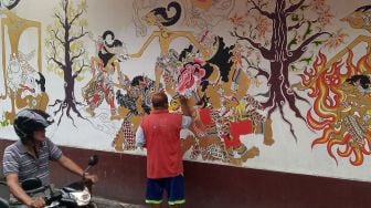 Hias Kampung, Warga Muntilan Kreasikan Mural Wayang Kulit