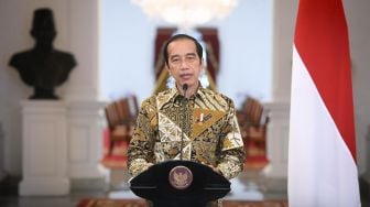 Keras!!! PA 212 Serukan Tangkap Jokowi karena Bikin Kerumunan di NTT