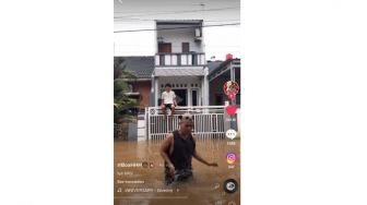 Joget TikTok Saat Banjir, Warganet Malah Nungguin Momen Jatuh ke Air