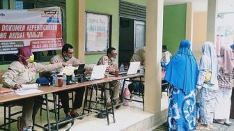 Disdukcapil Ganti Dokumen Warga yang Rusak dan Hilang Akibat Banjir