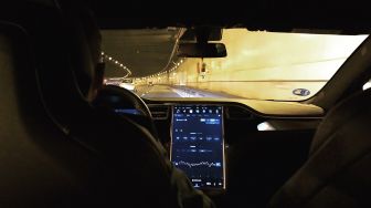 Investigasi 765 Ribu Unit Tesla, Amerika Serikat Selidiki Sistem Autopilot