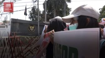 Demo di Kedubes RI di Myanmar: Kami Tidak Butuh Pemilu Baru