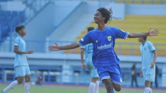 Wonderkid Persib Berdarah Liberia Jadi Pemain Termuda Madura United