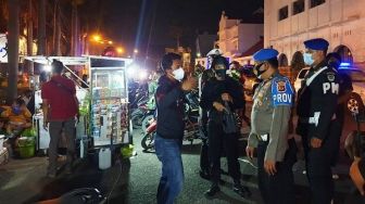 Timgab Operasi Yustisi Bubarkan Kerumunan Massa di Tiga Titik Lokasi