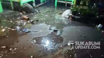 Ombak Pasang Terjang Ratusan Warung di Palabuhanratu Sukabumi