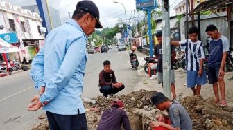 Pasca Gempa, Jaringan Pipa PDAM di Mamuju Masih Rusak