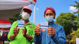 Selesai Divaksin, Penarik Becak Malioboro Optimis Wisata Jogja Pulih Lagi