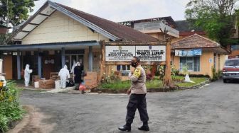 Gejala Corona, 10 Penghuni Panti Asuhan Malang Dievakuasi ke RS Lapangan