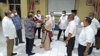 Setahun Dirawat, Kembar Siam Adam dan Aris Akhirnya Pulang ke Labuhanbatu