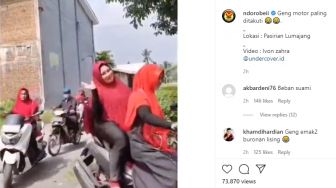 Awas Minggir! Konvoi Geng Motor Emak-emak Kerudung Merah Mau Lewat