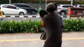 Tertibkan Skateboarders di Jakarta, Aksi Kasar Oknum Satpol PP Dikecam