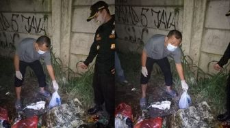Cari Barang Bekas, Pemulung di Tangerang Temukan Mayat Bayi Dalam Plastik