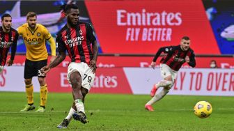 Penalti di Ujung Laga Selamatkan AC Milan dari Kekalahan