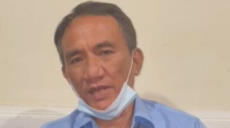 Andi Arief Sebut Mahfud MD Pro KPK dan Tidak Berdaya Hadapi TWK