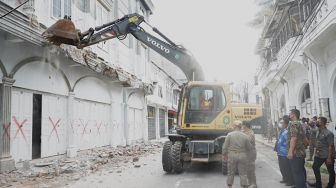 Diberi Waktu 2 Minggu, Pemilik Bangunan Dirobohkan Belum Urus Lagi Izin