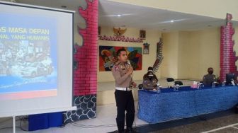 Secara Virtual, Kasat Lantas Polres Ciko Sosialisasikan PLL ke Siswa SMAN 7