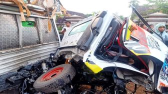 Kecelakaan Maut Truk Fuso vs Pikap di Banyuwangi, 1 Tewas 2 Luka-luka