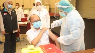 Ikut Vaksinasi Covid-19, Ini Harapan Para Guru di Bandar Lampung