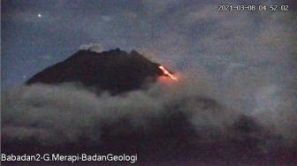 Gunung Merapi Kembali Keluarkan Awan Panas, Meluncur Sejauh 1.300 Meter