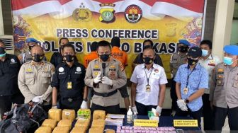 Kurir Narkoba Lintas Negara Ditangkap, 12 Kilogram Sabu Diamankan