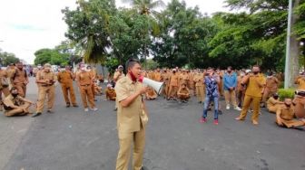 Datangi Kantor Bupati, Ini Tuntutan Ratusan Kades di Lampung Selatan