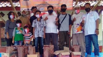 Gelar Garda Nusantara Berbagi Kasih dengan Anak Jalanan