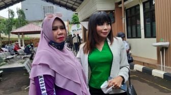 Tebus Kesalahan, Eva Bellissima Hadiri Sidang Cerai Kiwil dan Rochimah