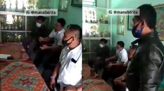 Viral Guru Disemprot Aparat Desa Usai Komentari Jalan Rusak, Ini Kata Kades