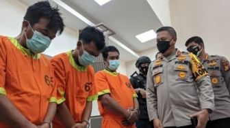 Terungkap, Ini Motif Pelaku Teror Lempar Kepala Anjing hingga Bensin