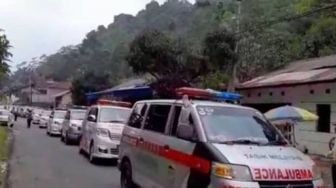 Viral Video Belasan Ambulans Jemput 47 Pasien Covid-19 di Tasikmalaya