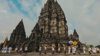 8 Wisata Yogyakarta Terbaik, dari Bukit Ratu Boko hingga Puncak Kosakora