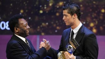 Legenda Sepak Bola Pele Dilarikan ke Rumah Sakit