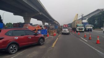 Jalan Tol Jakarta-Cikampek Macet, Jasa Marga Berlakukan Contraflow 11 Km